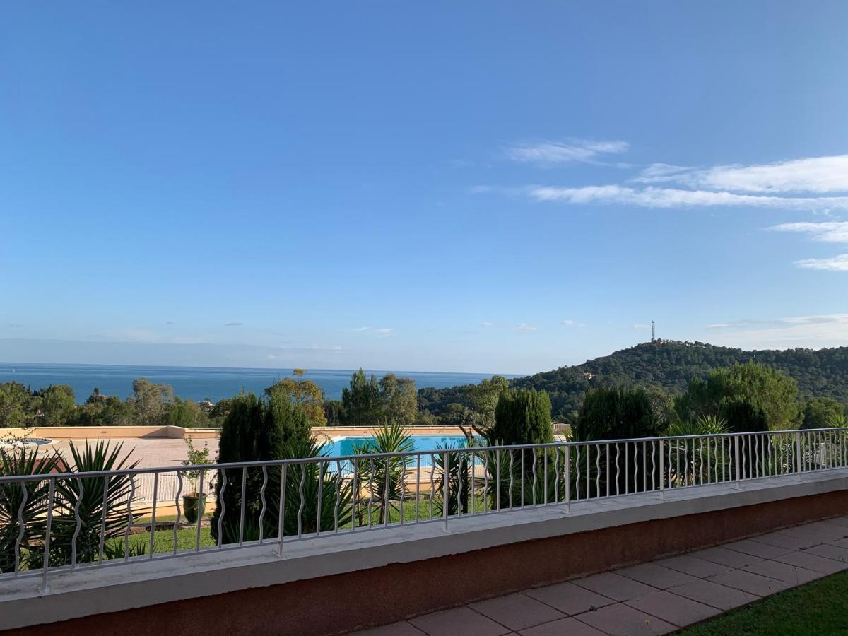 Saint Raphael, Cap Esterel Le Hameau. Vue Mer Exterior photo