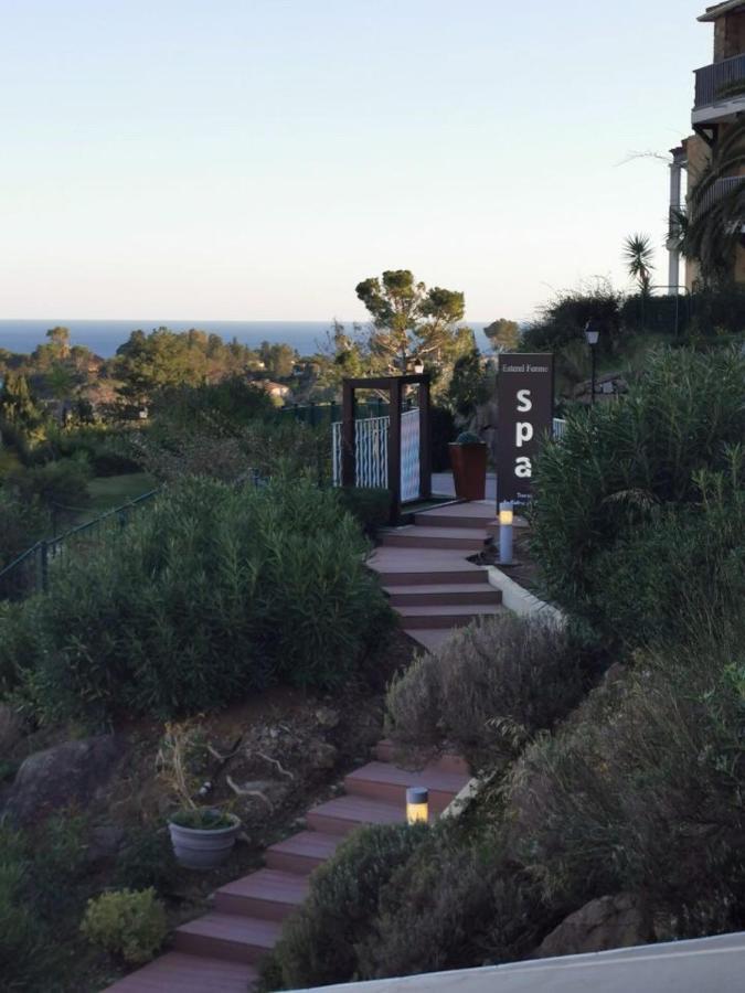 Saint Raphael, Cap Esterel Le Hameau. Vue Mer Exterior photo